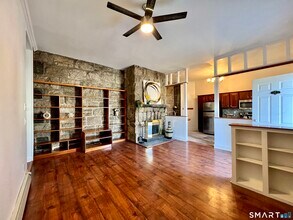 Building Photo - 5 Hundley Ct