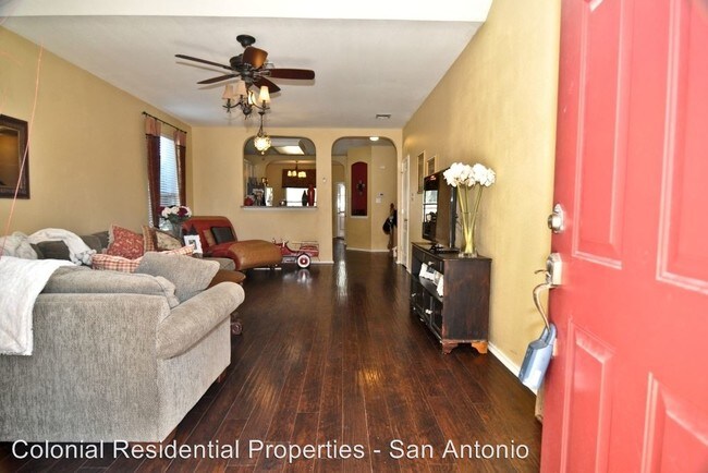Foto del edificio - 129 Earhart Ln