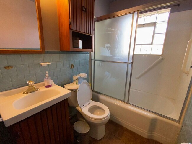 Foto del edificio - Private Charming Home!