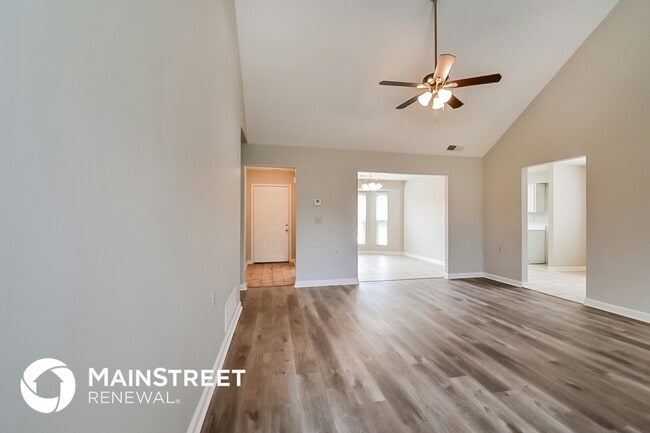 Foto del edificio - 3890 Birchshade Cove