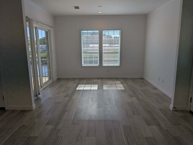 Building Photo - 5702 Blue Harbor Dr