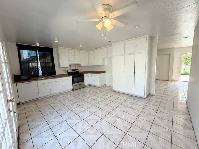 Building Photo - 6855 Farrier Ave