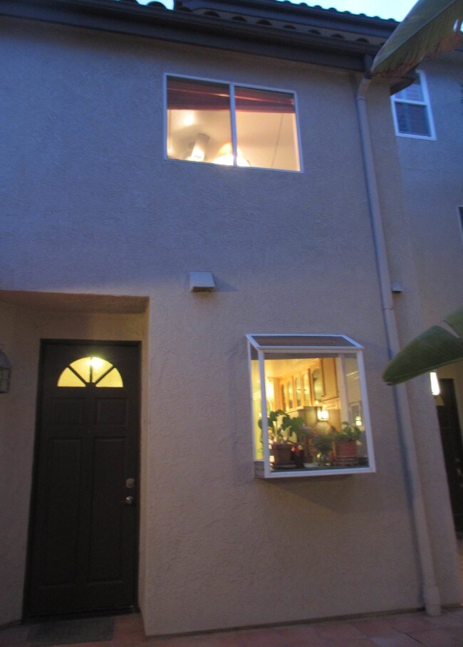 1400 Pacific Coast Hwy Unit 000 Huntington Beach Ca 92648