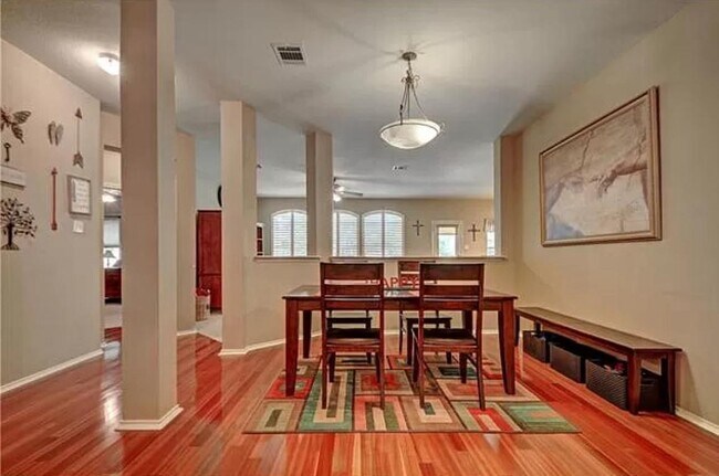 Foto del edificio - 4612 Chesney Ridge Dr