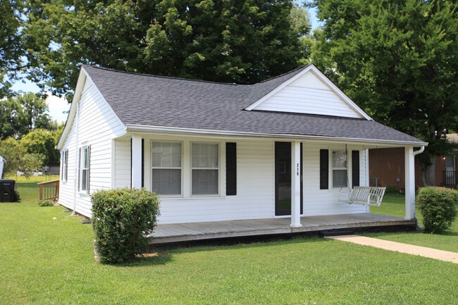 Building Photo - 218 S Kings Hwy