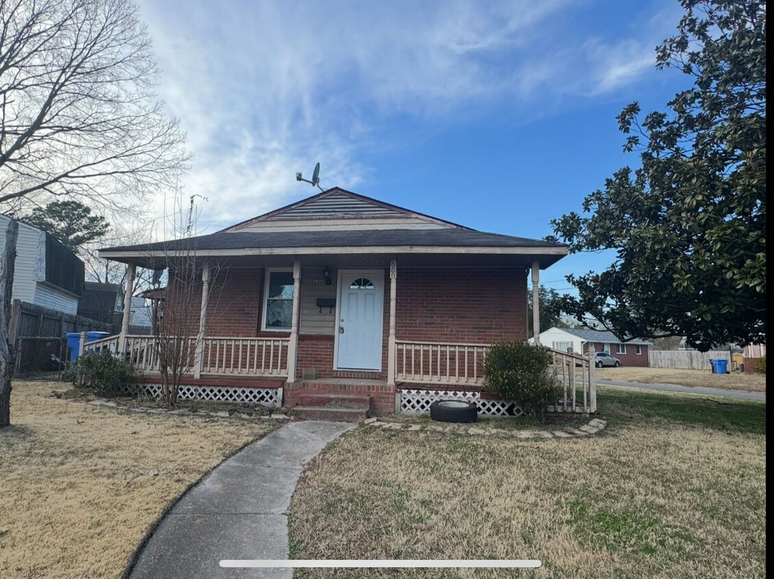 Primary Photo - Three Bedroom House