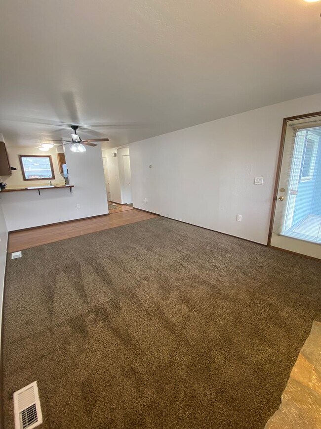 Foto del edificio - Well maintained (1) bedroom, (1) bathroom ...