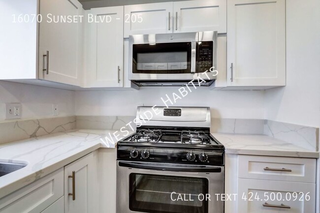 Foto del edificio - 16070 Sunset Blvd