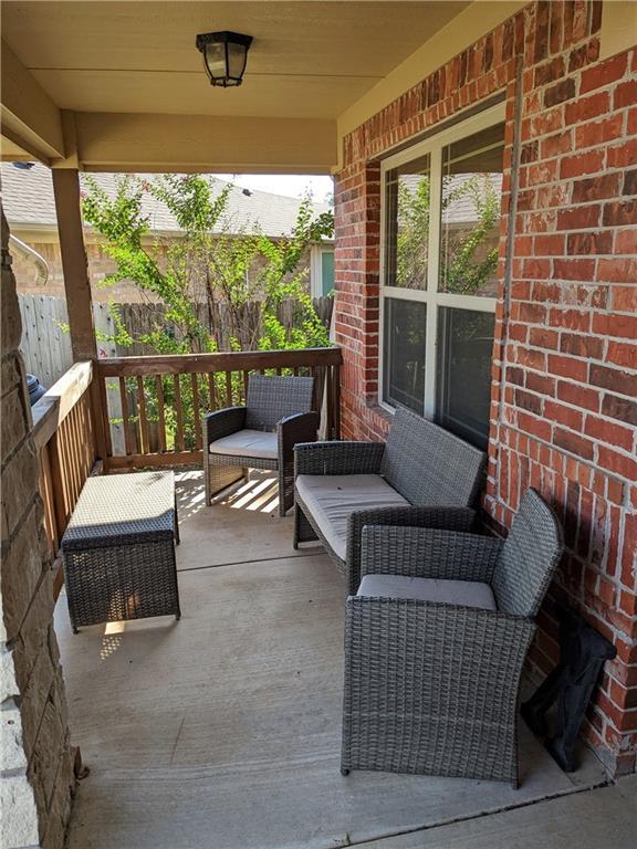 Building Photo - 2508 Black Oaks Cir