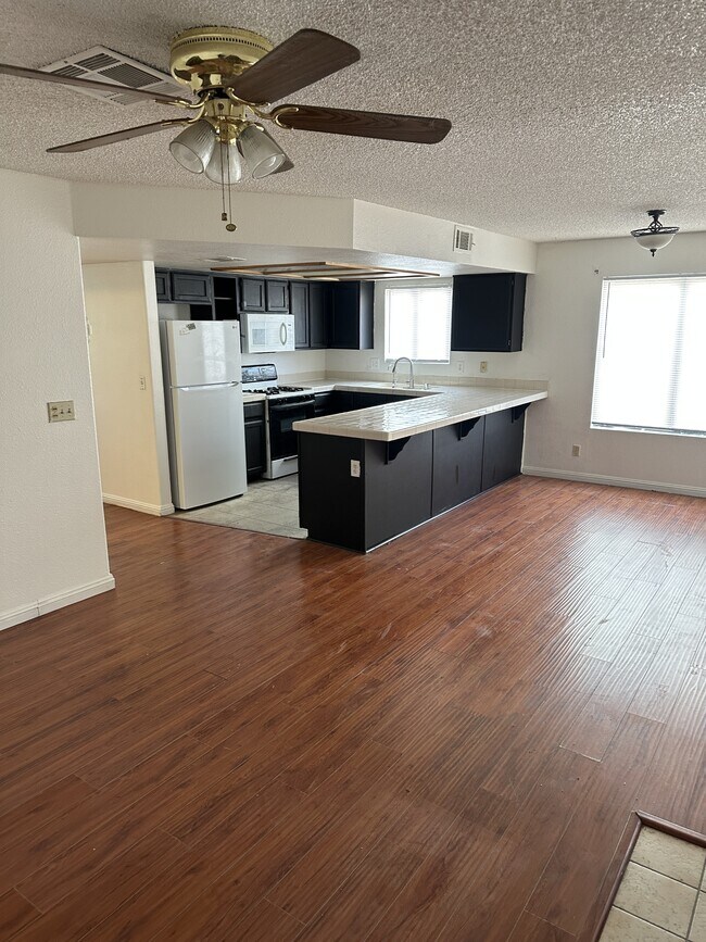 Building Photo - 9521 Sunken Reef Cir