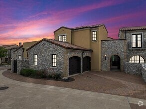 Building Photo - 8 Comillas Dr