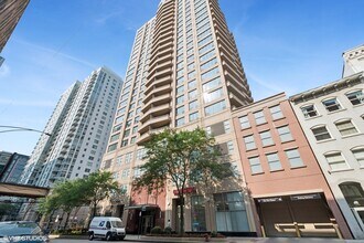 Building Photo - 200 N Jefferson St