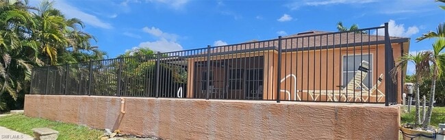 Foto del edificio - 826 SW 32nd Terrace