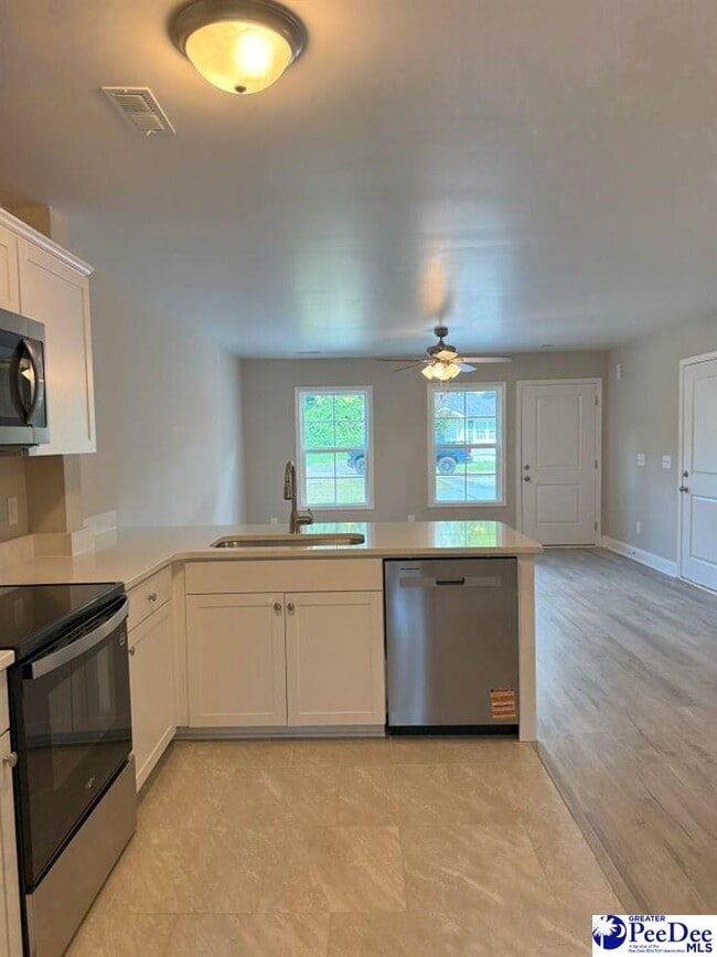 Building Photo - 157 N Homestead Dr