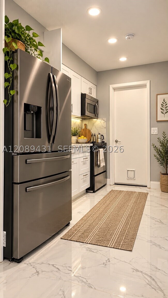 Foto del edificio - 4960 SW 28th Terrace
