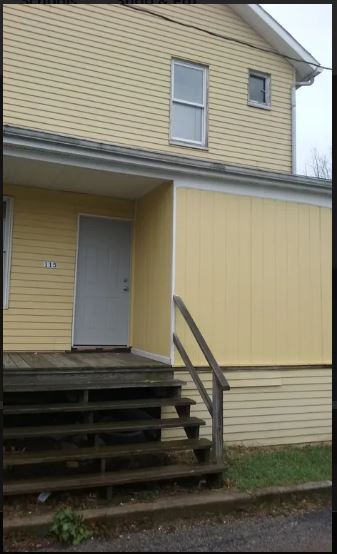 "Front" entrance - 115 Cort St