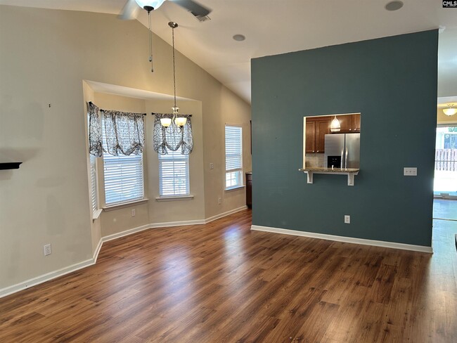 Building Photo - 181 Springhaven Dr