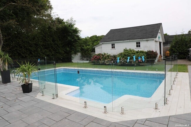 Foto del edificio - 143 Hallock St