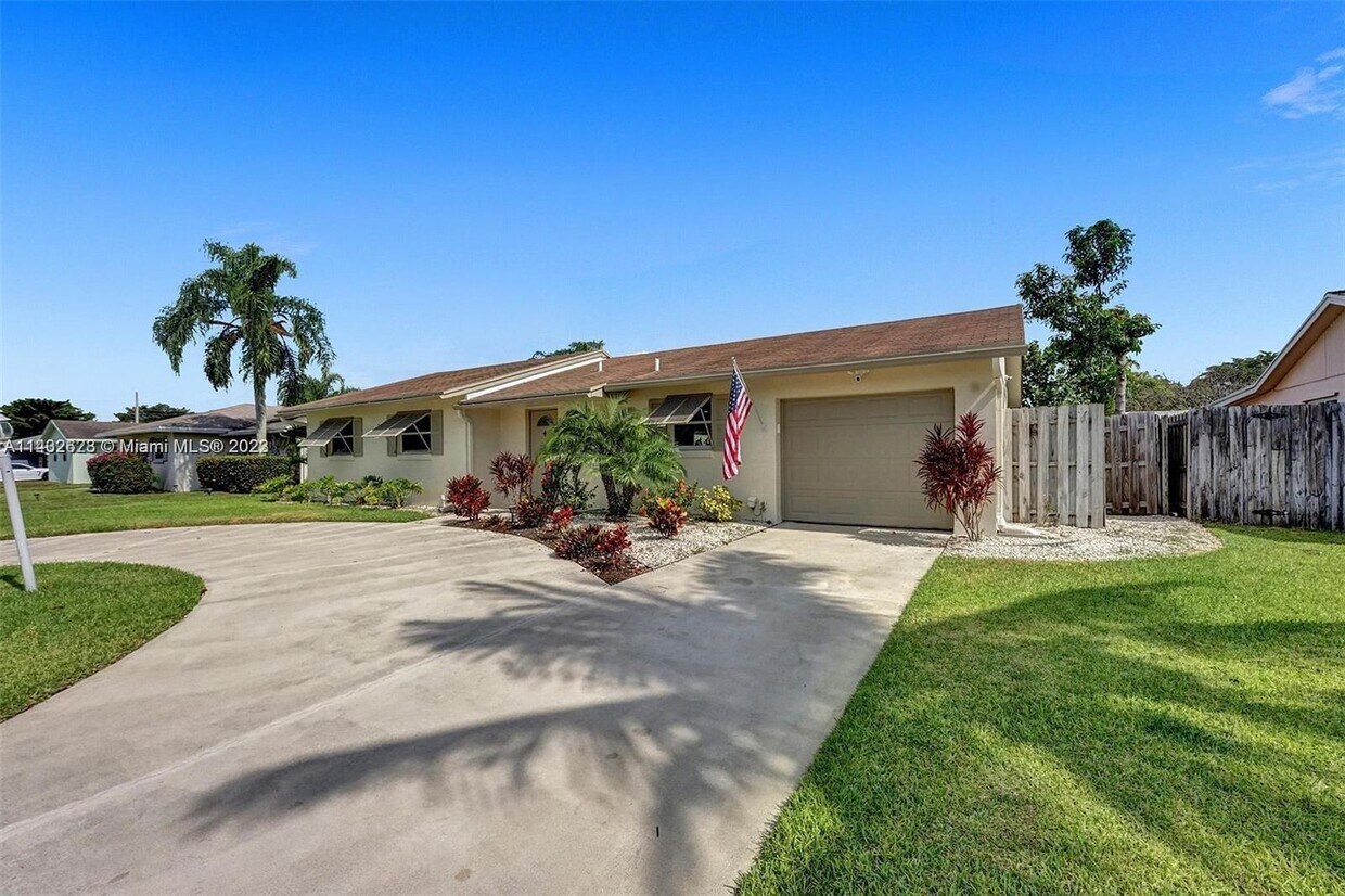 6549 Sleepy Willow Way, Delray Beach, FL 33484 House Rental in Delray