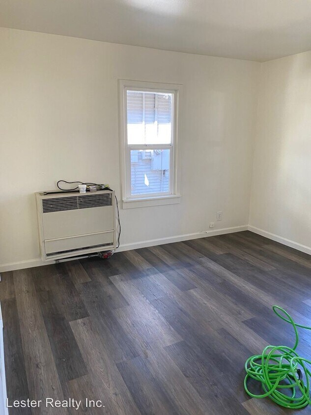 Primary Photo - 1 br, 1 bath House - 2120 Applegate