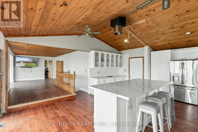 Building Photo - 151 Beehive Dr