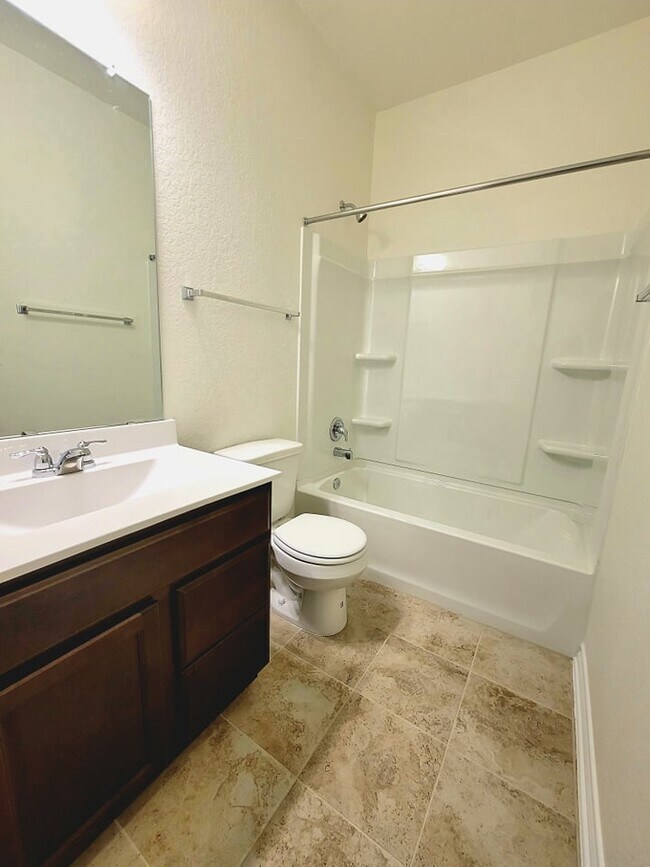 Building Photo - 233 Deer Crest Dr