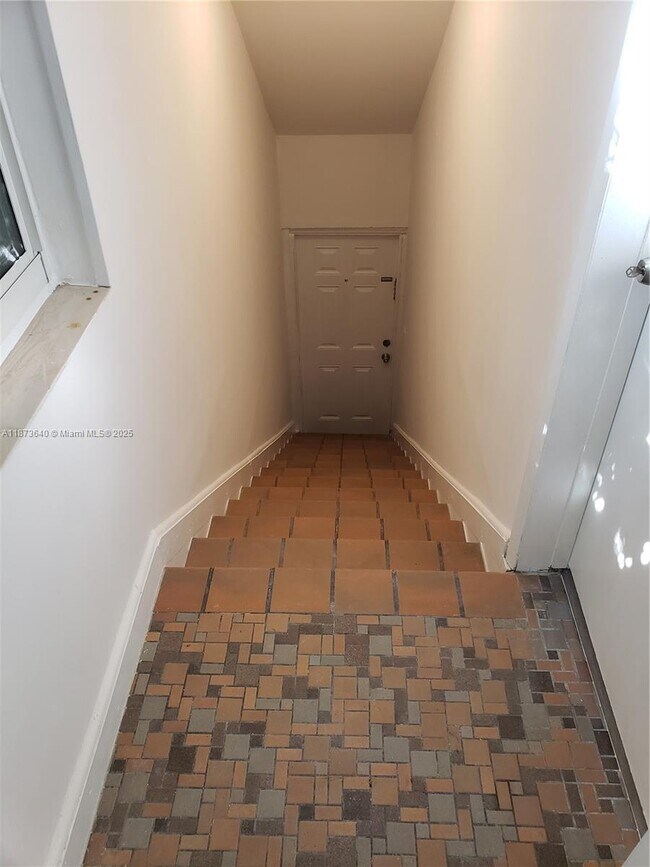 Foto del edificio - 3640 SW 14th St