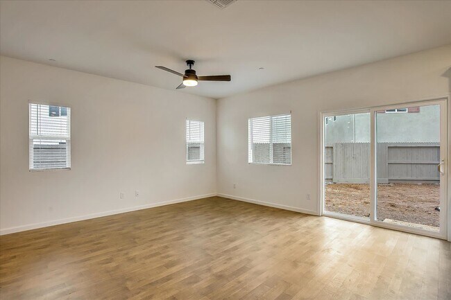 Foto del edificio - 12192 Paint Horse Ct