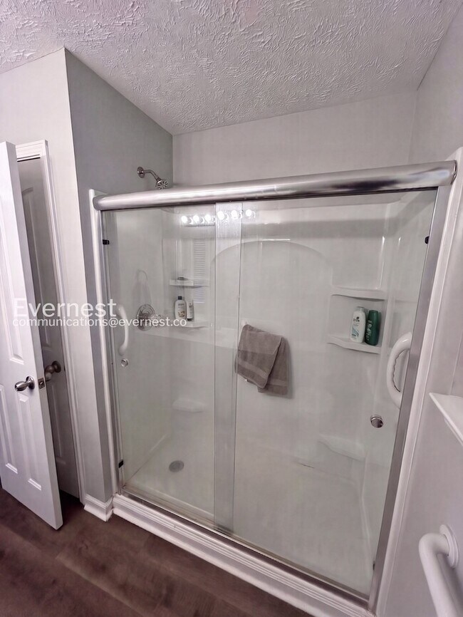 Foto del edificio - 2836 Roscommon Dr