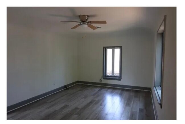 Living Room - 3544 Jefferson St
