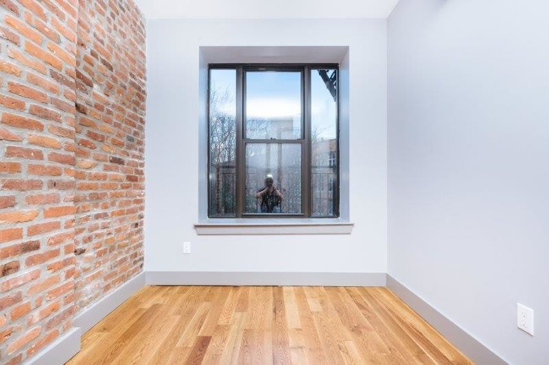 Primary Photo - 461 Saratoga Ave