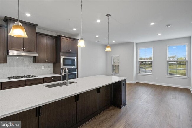 Building Photo - 10007 Ruffian Wy