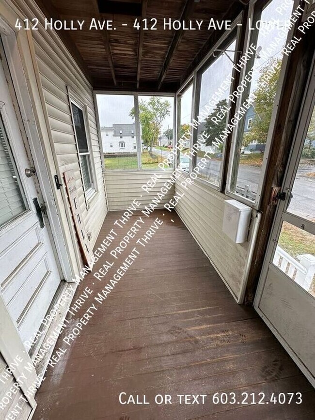 Building Photo - Lower Level 2+ Bedroom Duplex