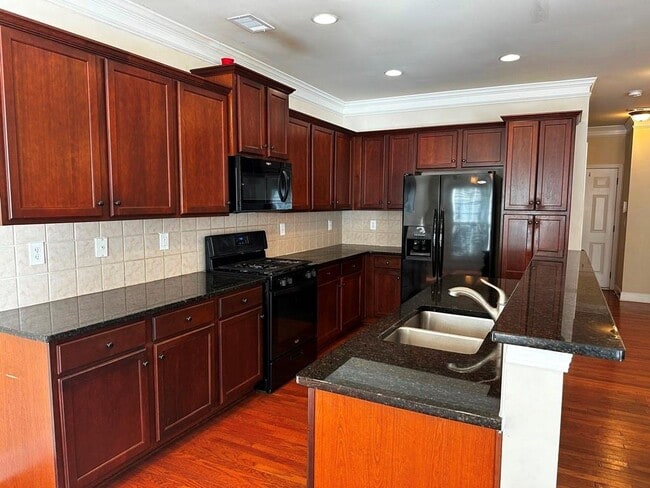 Building Photo - 3182 Buck Way