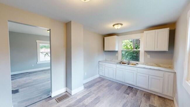 Foto del edificio - 2228 Wayne Ave