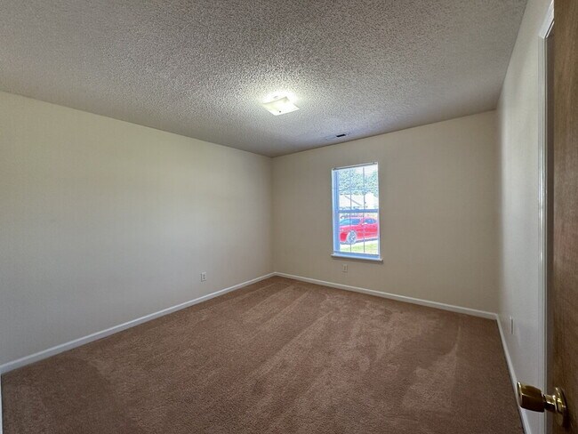 Foto del edificio - 123 Live Oak Ct