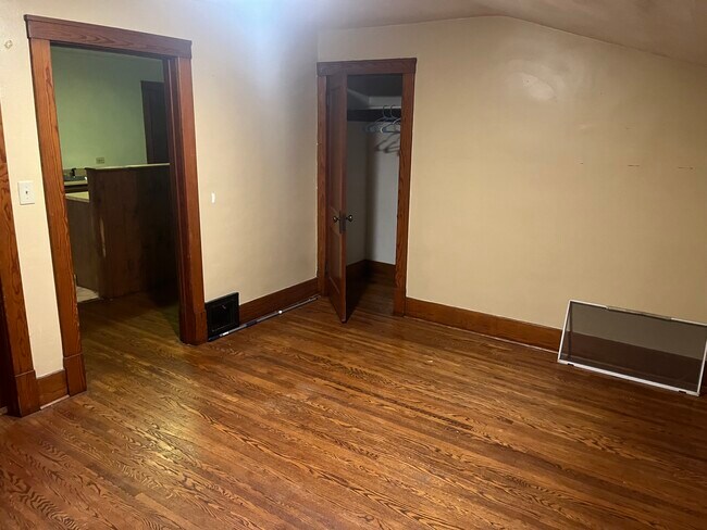 Foto del edificio - 415 E Frye Ave