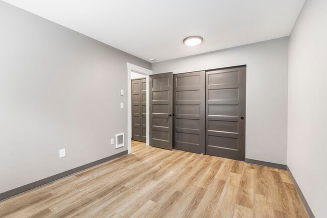 Renovated Corner Unit - Tanara Villa