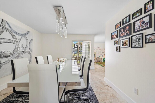 Foto del edificio - 5901 SW 56th Ter