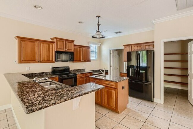 Building Photo - 8181 Wild Oaks Cir, Largo, FL, 33773