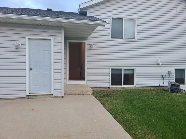 Foto del edificio - 928 4th St NE