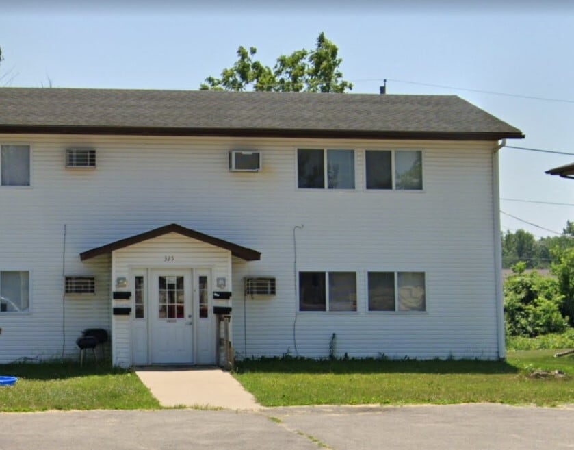 325 Clymer Rd Unit 2, Hiawatha, IA 52233 Apartments in Hiawatha, IA