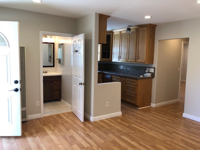 Building Photo - 1609 W 253rd St