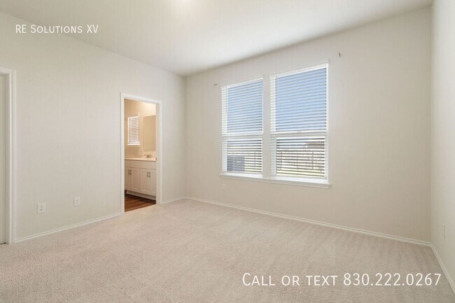 Foto del edificio - 10243 Band Wagon