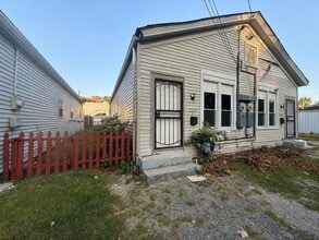 Building Photo - 1563 S Rear St