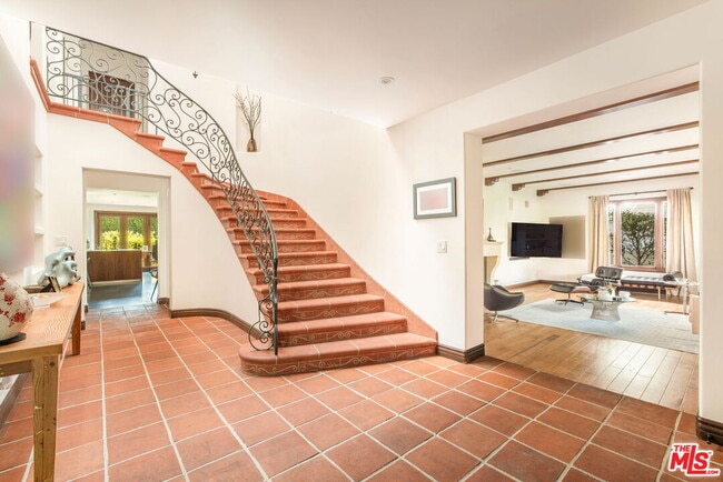 Foto del edificio - 604 Alta Dr