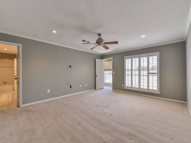 Building Photo - 9406 Bassoon Dr