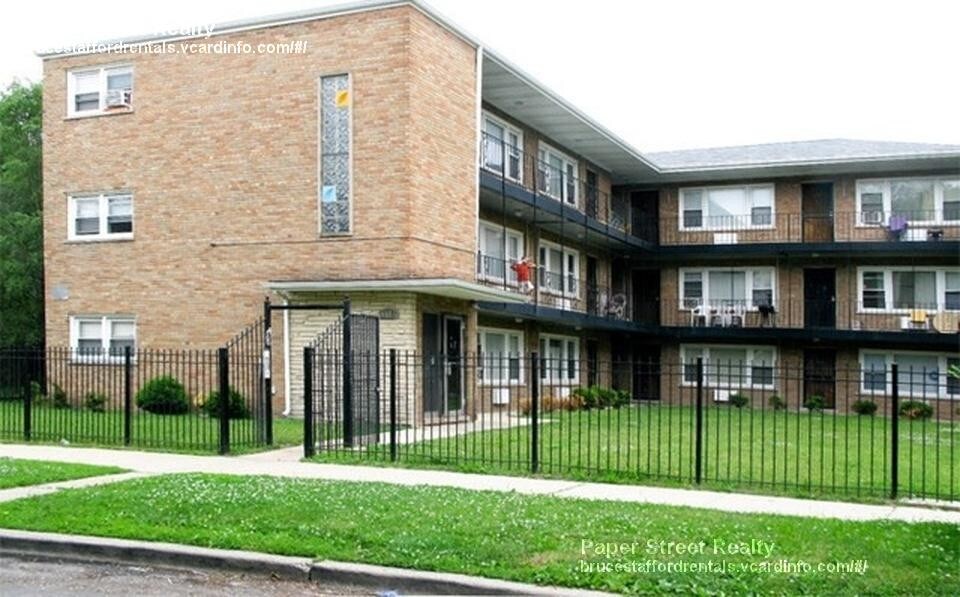 Primary Photo - Section 8 Welcomed 6449 S Langley Ave