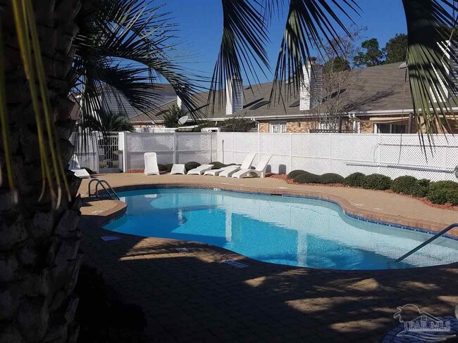 Building Photo - 5051 Grande Dr