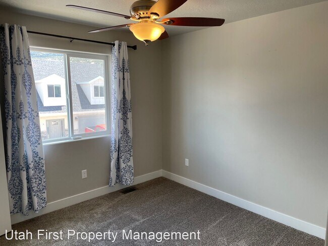 Building Photo - 3 br, 2.5 bath House - 1560 S 1450 W #C